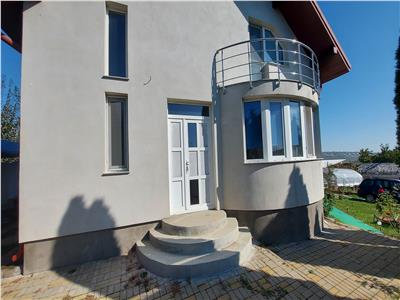 Casa p+m, 800 mp teren, in curtesti la 5 minute de bucovina!