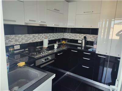 Vanzare apartament 3 camere decomandat targoviste micro 11