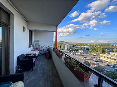 Apartament 3 camere isaran tractoru coresi 100 mp utili