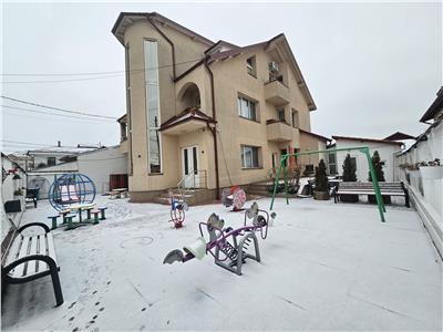 Vanzare casa p+1+m targoviste central
