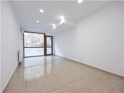 Spatiu comercial - dristor parter, iesire stradala, rampa acces risc 2