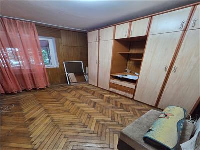 Vindem ap cu 2 cam etaj 1 , razboieni , langa colegiul dimitrie dima