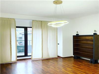Apartament 4 camere universitate / intercontinental /metrou