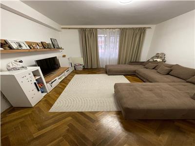 Vand apartament 2 camere Sectorul 5
