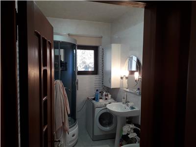 De inchiriere  vila lux trivale