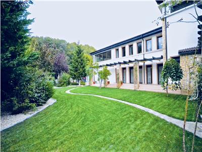 Vanzare casa exclusivista pipera -padure 1470 mp teren