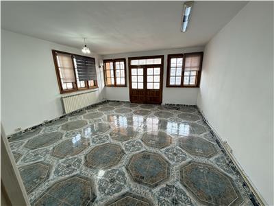 Vanzare vila spatioasa, in ploiesti, zona republicii